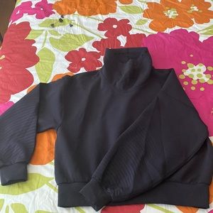 Lululemon crop sweater